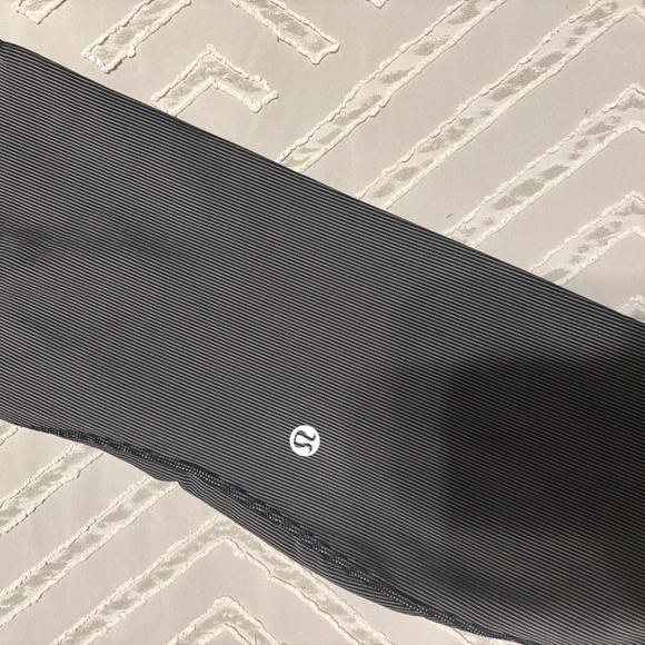 Lululemon wunder under hi rise tight 25” full on luxtreme - Picture 3 of 4
